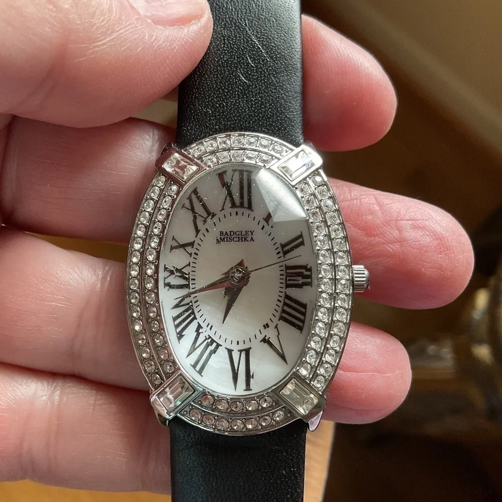 BADGLAY MISCHKA RHINESTONE DESIGN STAINLESS STILL WATCH